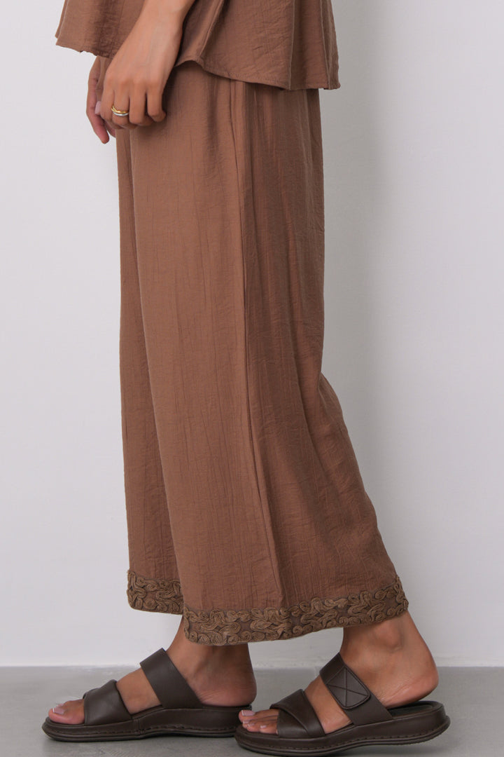 BROWN LACE TRIM CULOTTES