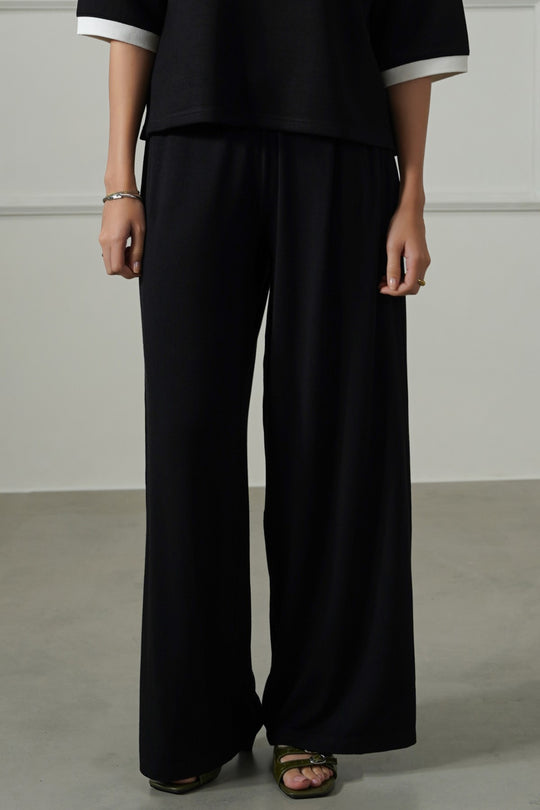 BLACK MODAL FLOWY PANTS