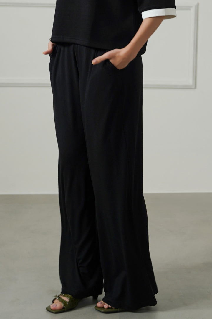 BLACK MODAL FLOWY PANTS