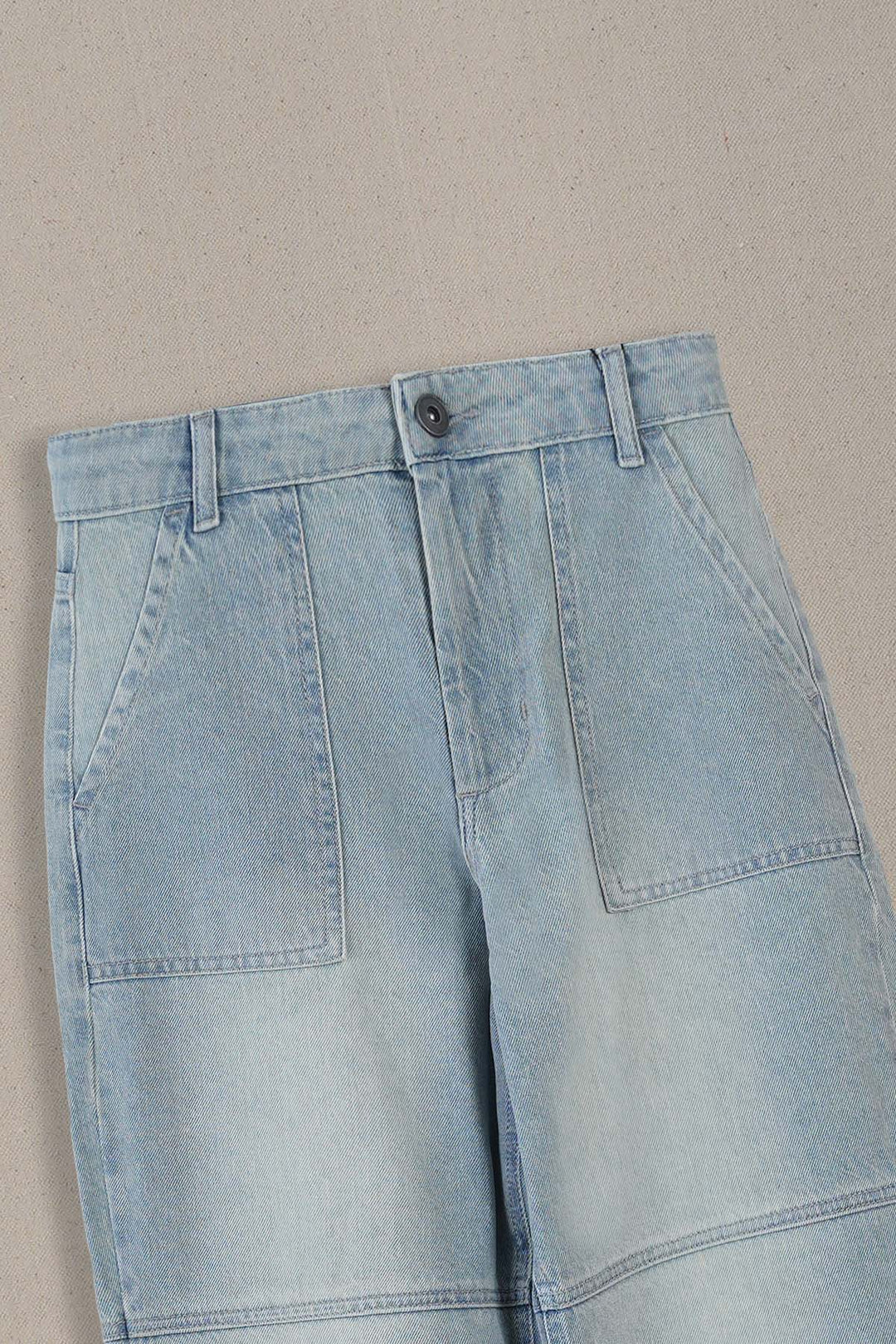 LIGHT BLUE PANEL SEAM JEANS