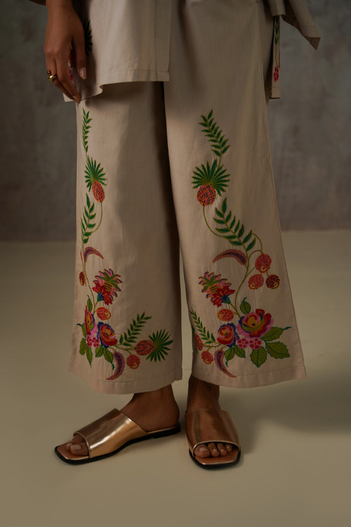 BEIGE TROPICAL ESCAPE BRODERIE CULOTTES