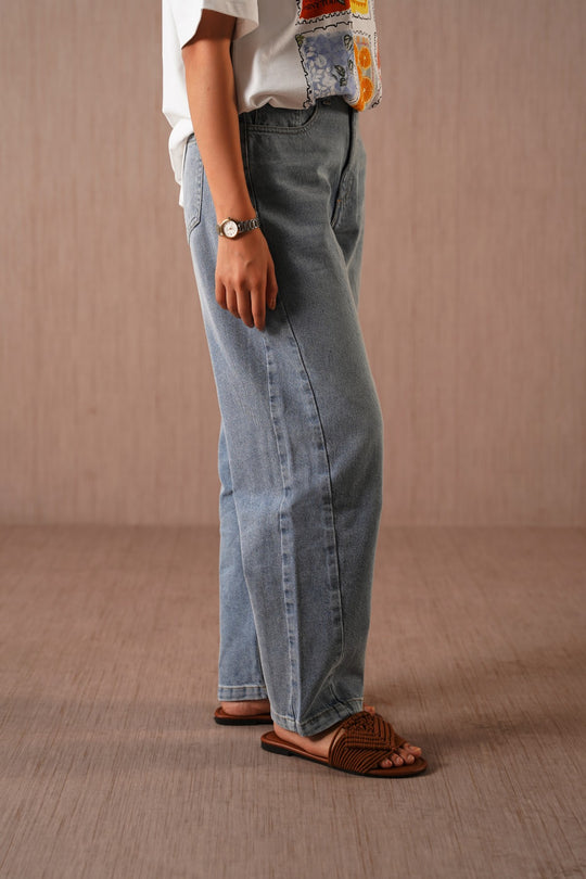 LIGHT BLUE VINTAGE BALLOON JEANS
