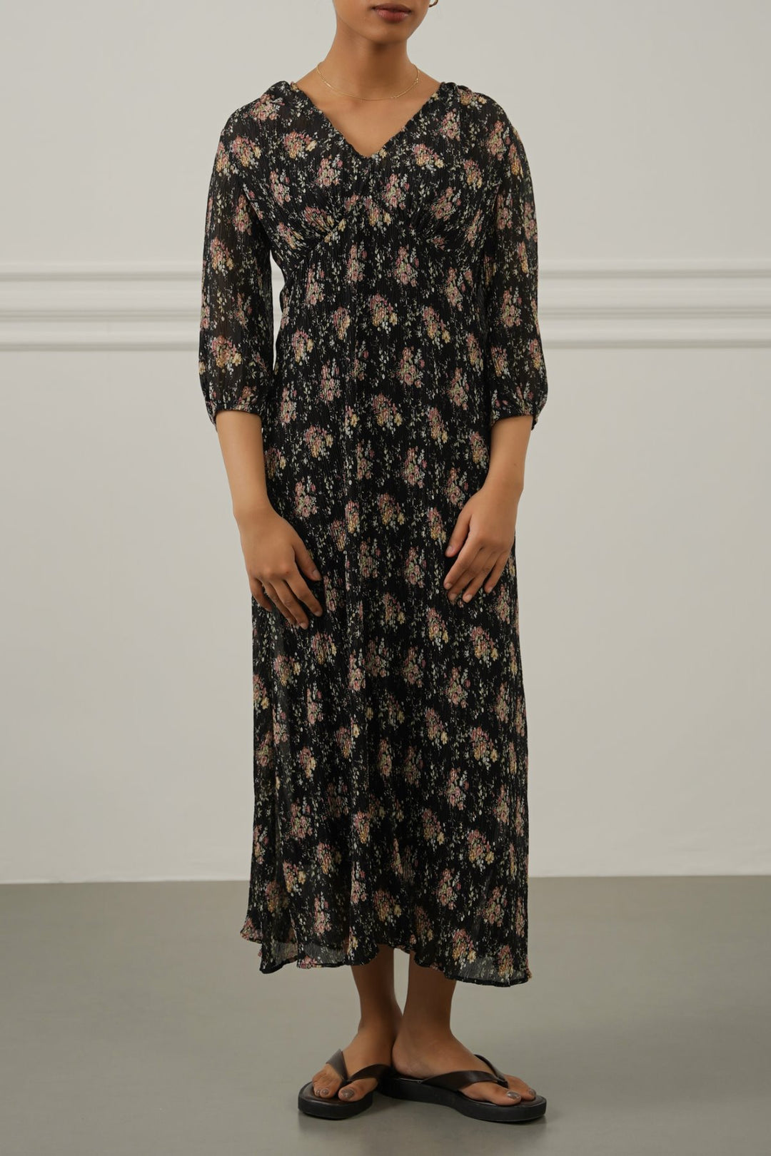BLACK CRINKLE NIGHT BLOOM DRESS