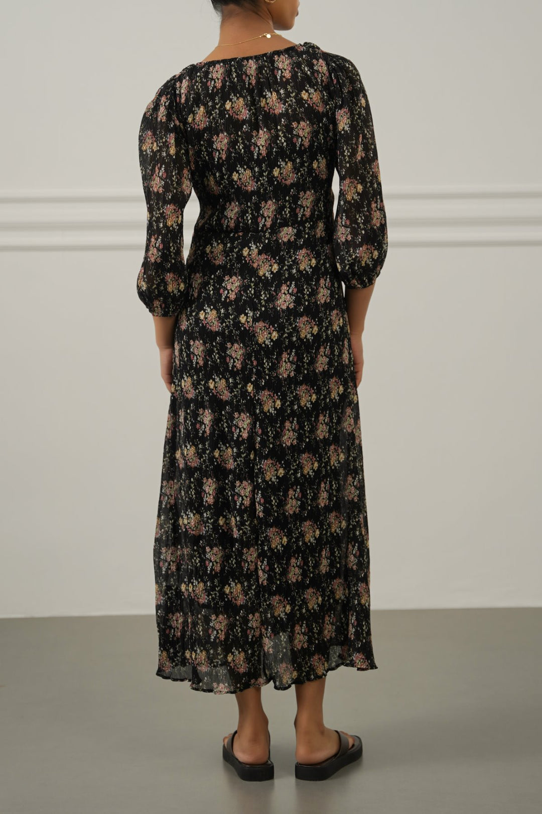 BLACK CRINKLE NIGHT BLOOM DRESS