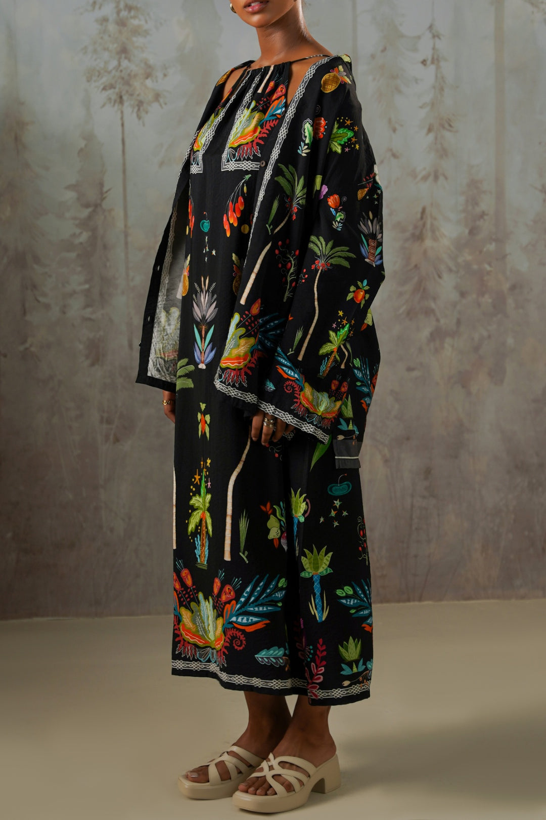 BLACK GREEN APPLE HALTER DRESS