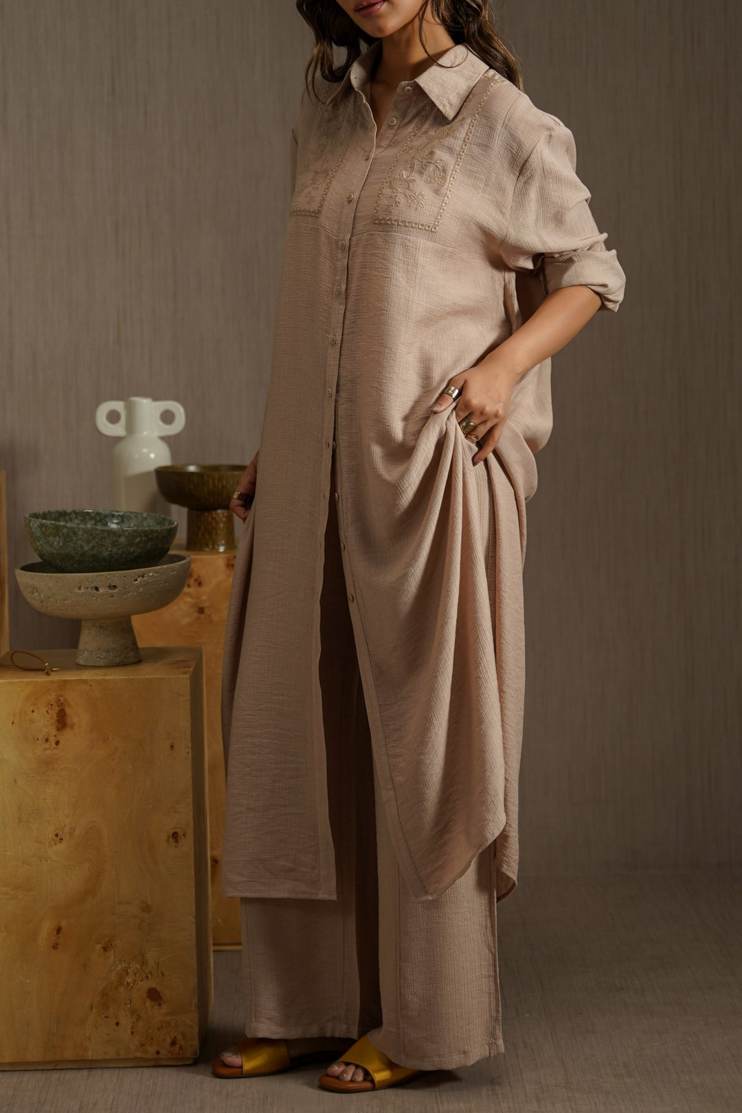 BROWN WILDFLOWER EMBROIDERED DRESS