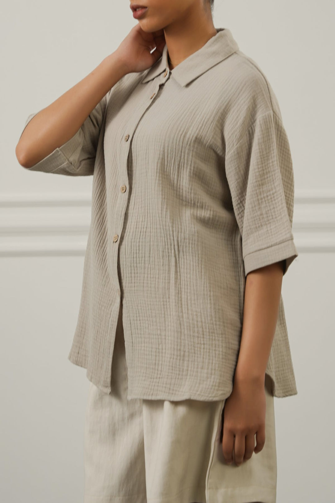 LIGHT GREY BASIC MUSLIN SHIRT