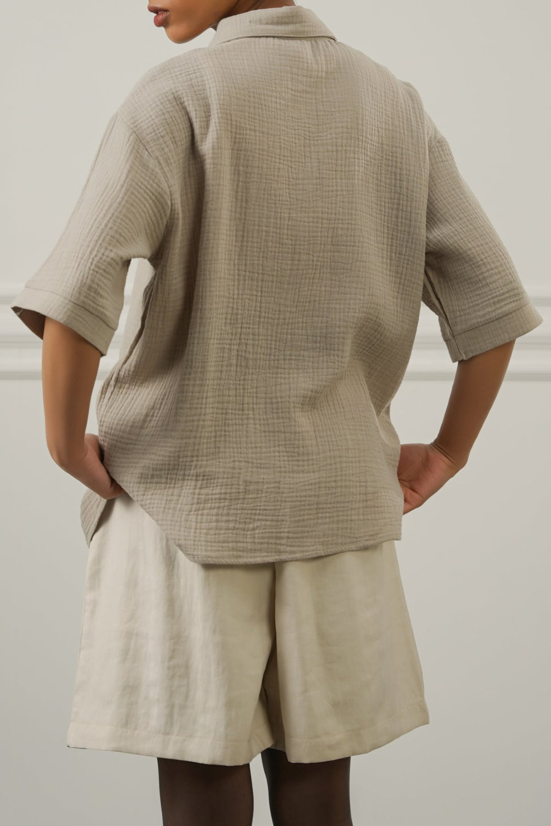 LIGHT GREY BASIC MUSLIN SHIRT