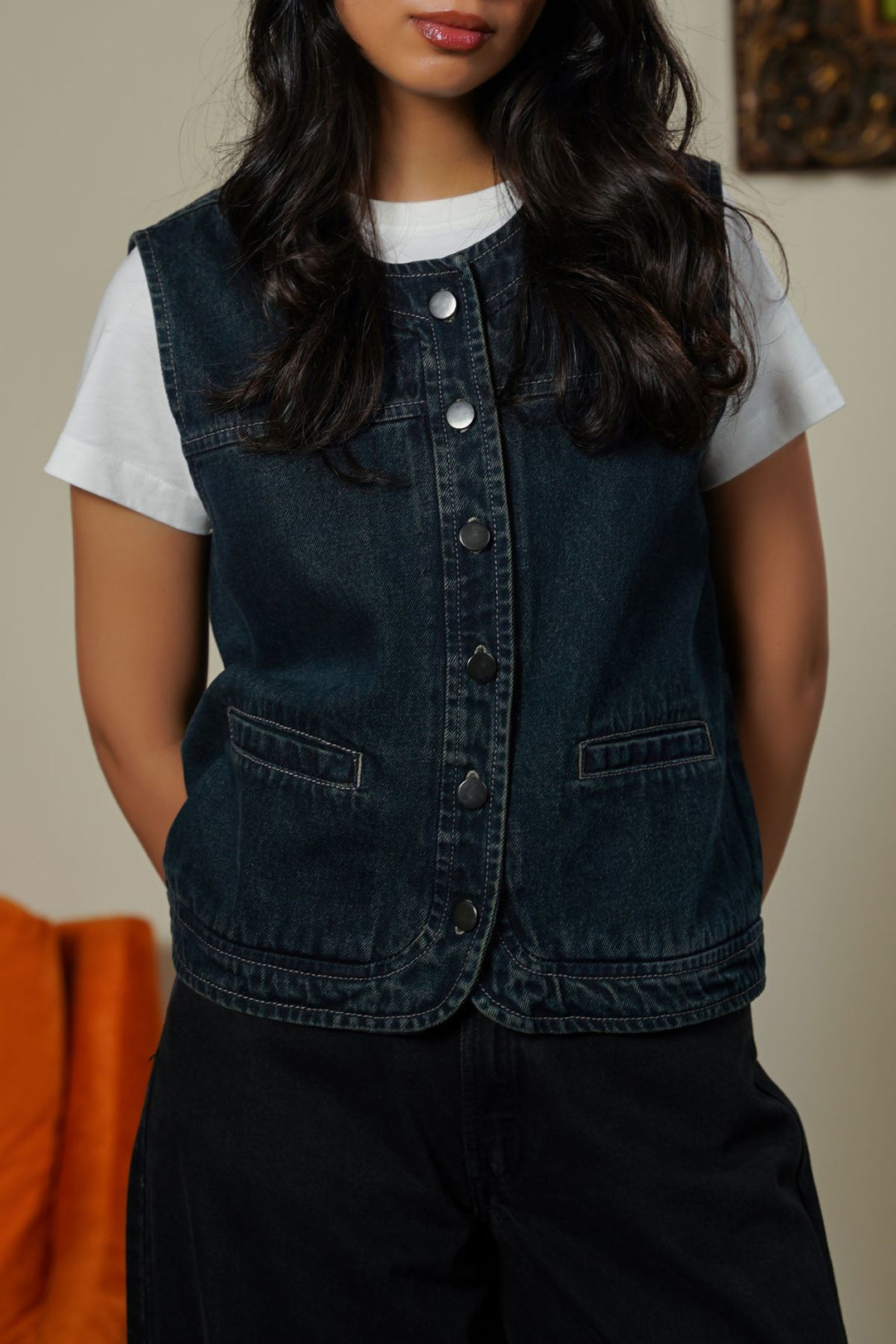 CLASSIC DENIM VEST
