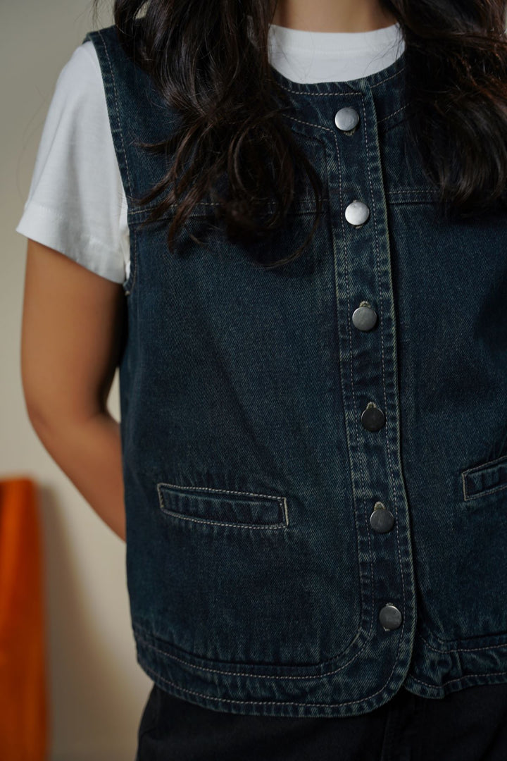 CLASSIC DENIM VEST