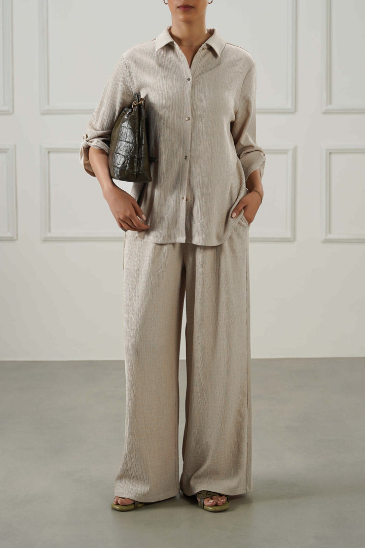 OAT WHITE V COLLARED SHIRT
