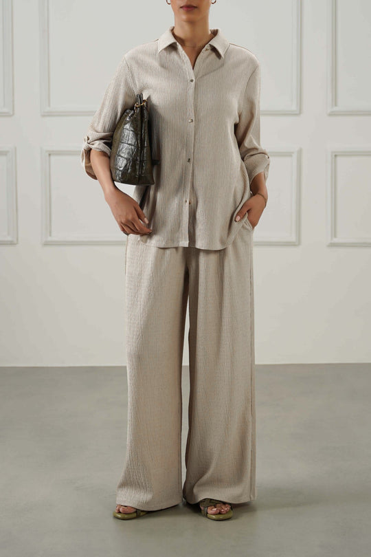 OAT WHITE V COLLARED SHIRT