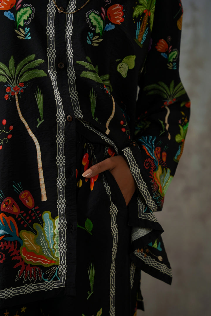 BLACK GREEN APPLE SHIRT