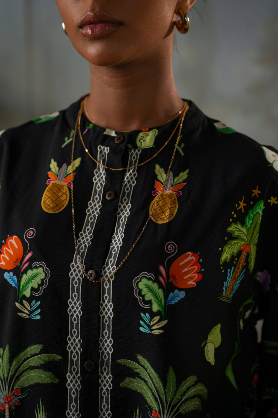 BLACK GREEN APPLE SHIRT