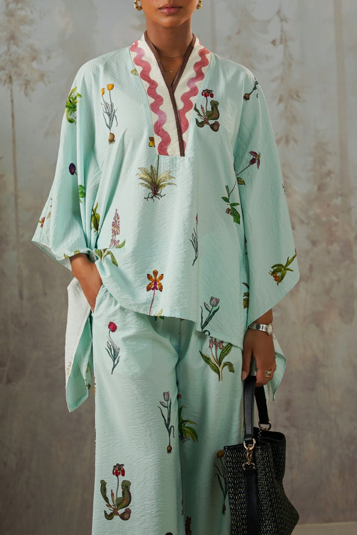 AQUA FLOWERS IN WATER KAFTAN SHIRT