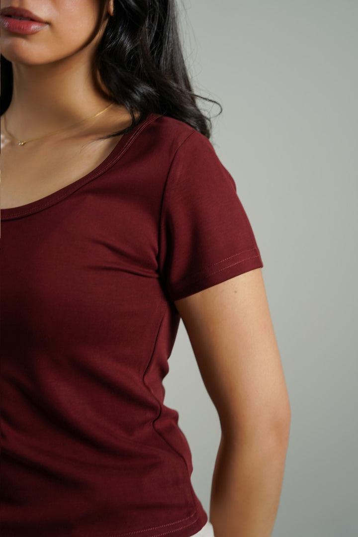 WINE CLASSIC SCOOP NECK TEE