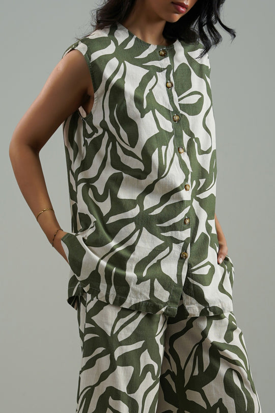 GREEN WEEKEND ON BROADWAY VEST