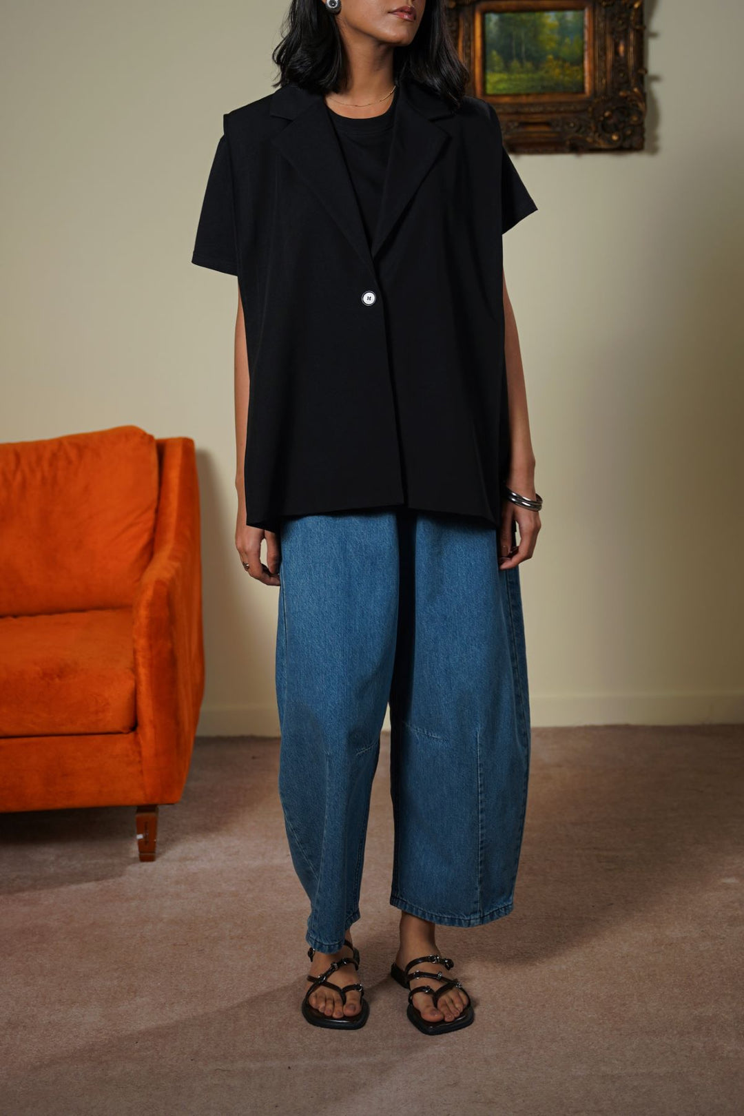 SLEEVELESS STATEMENT BLAZER