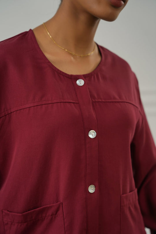 BURGUNDY TENCEL-LINEN POCKET BLOUSE