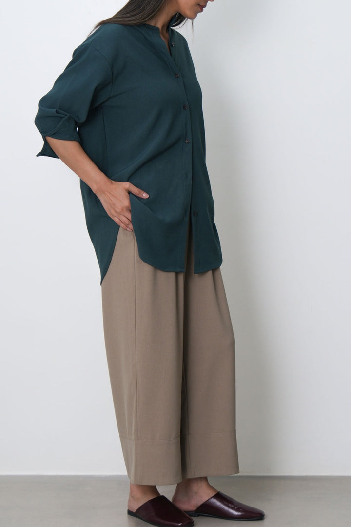 GREEN FLOW BAND COLLAR SHIRT