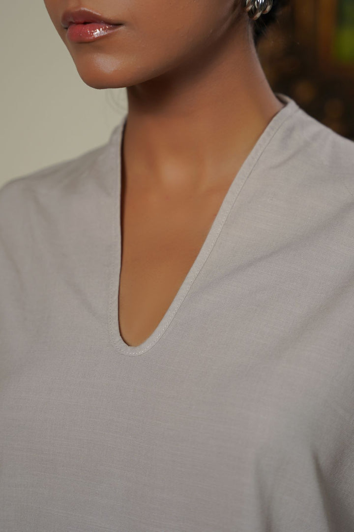 BEIGE DROPLET NECK TOP