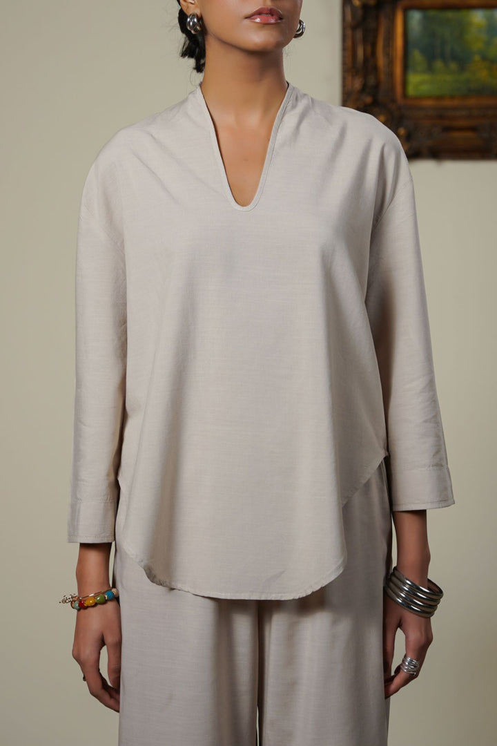 BEIGE DROPLET NECK TOP