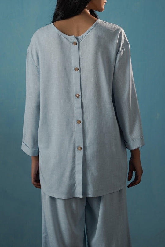 SKY BLUE EVERYDAY BACK BUTTON BLOUSE