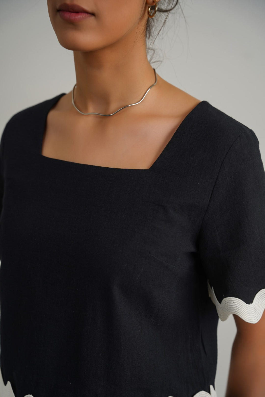 BLACK RIC RAC TOP
