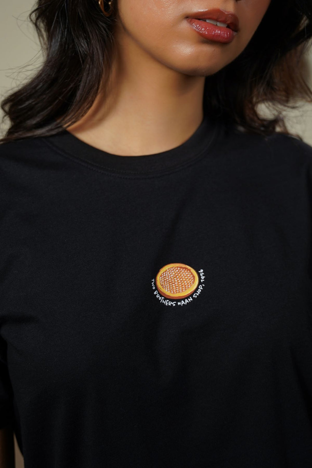 NAAN SHOP TEE
