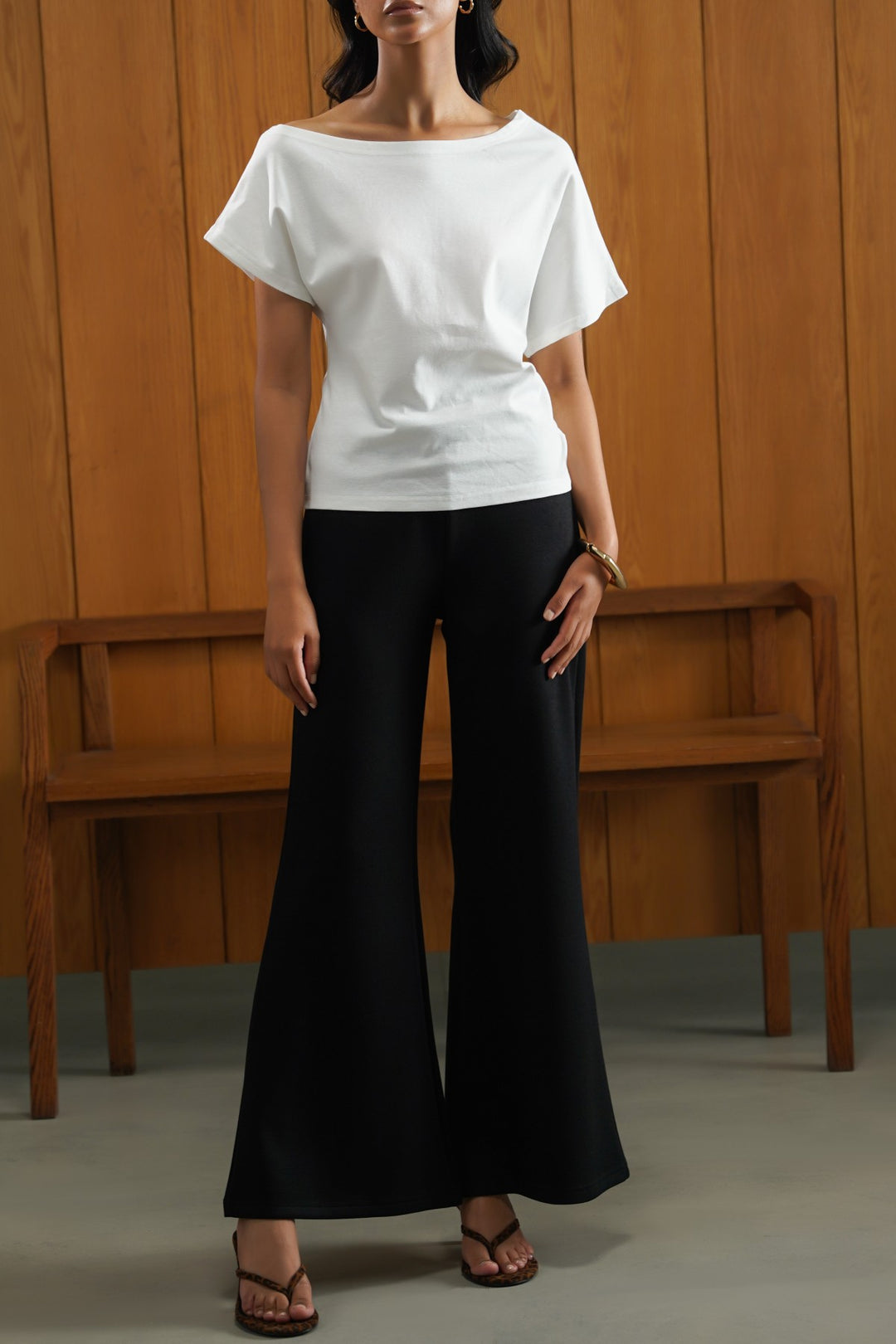 BARE SHOULDER TEE