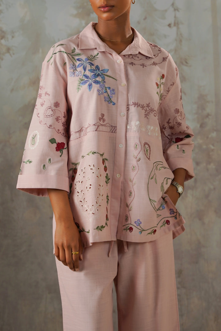 LIGHT PINK PINK BERRY BUTTON DOWN