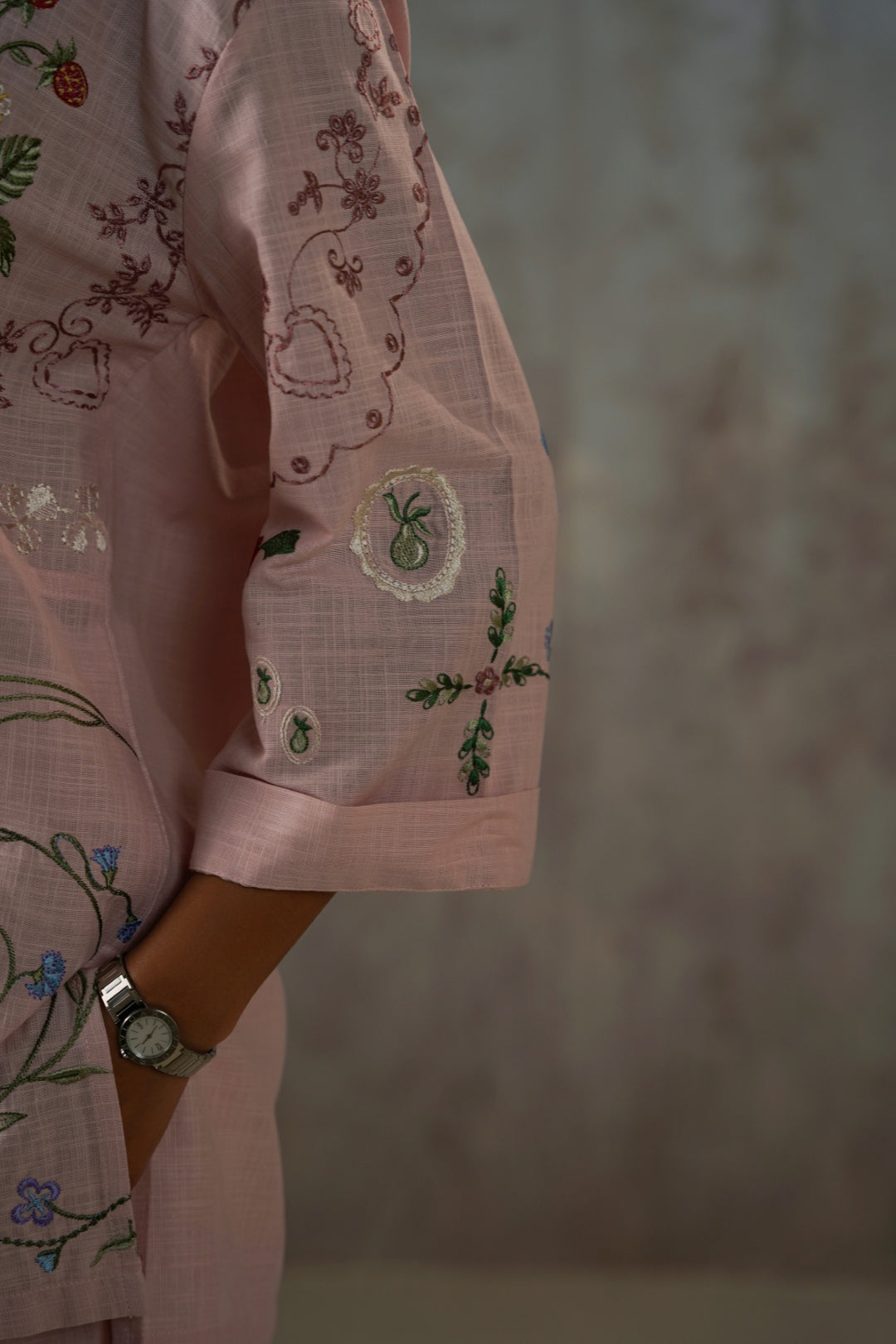 LIGHT PINK PINK BERRY BUTTON DOWN