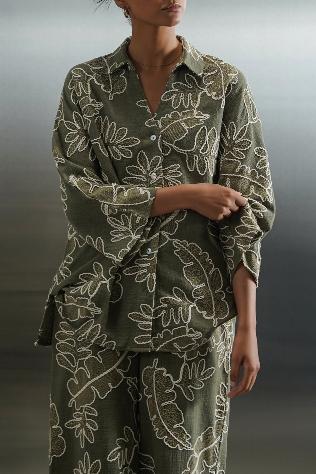 GREEN CORD COTTON EMBROIDERY SHIRT