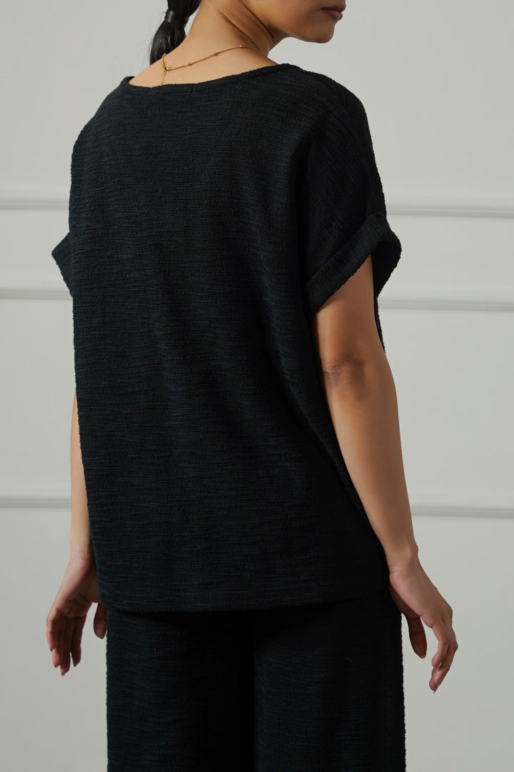 BLACK TEXTURED KNIT BUTTON-DOWN
