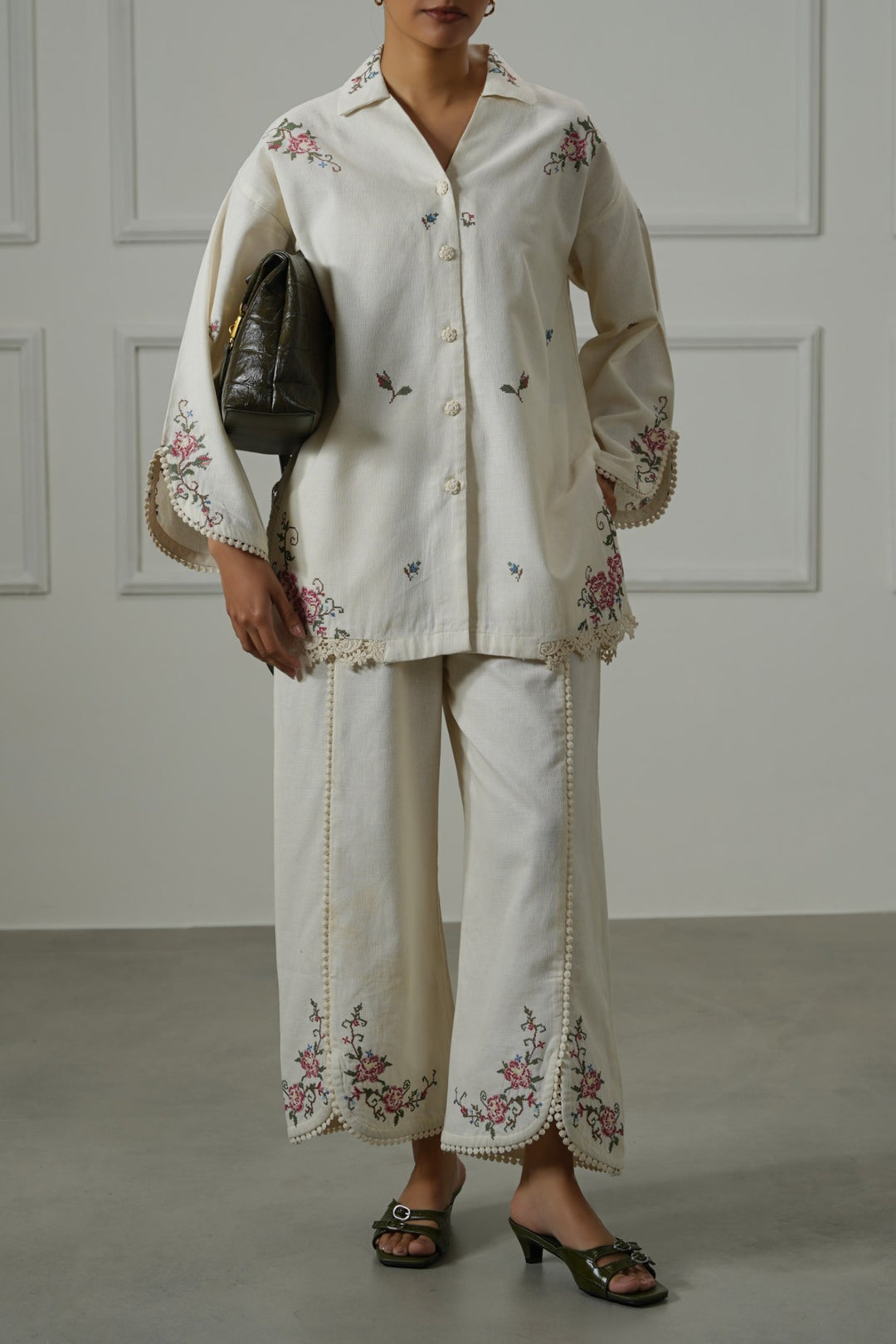 ECRU COTTON LACE ROSE SHIRT