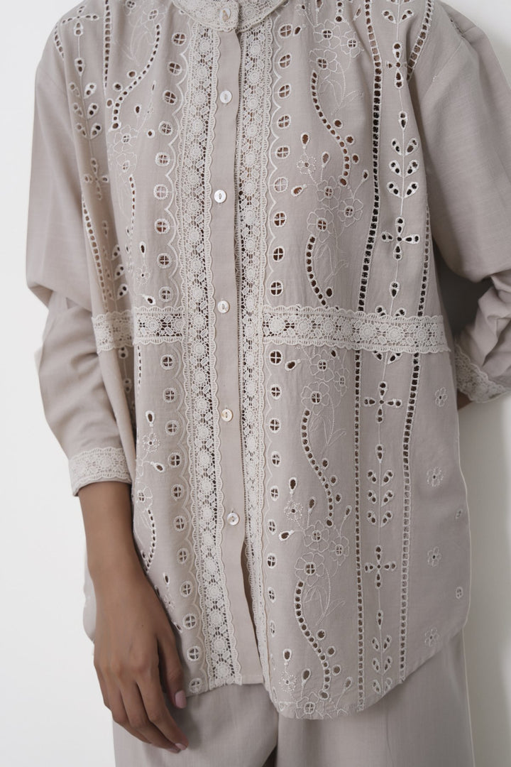 BEIGE FILIGREE LACE TUNIC
