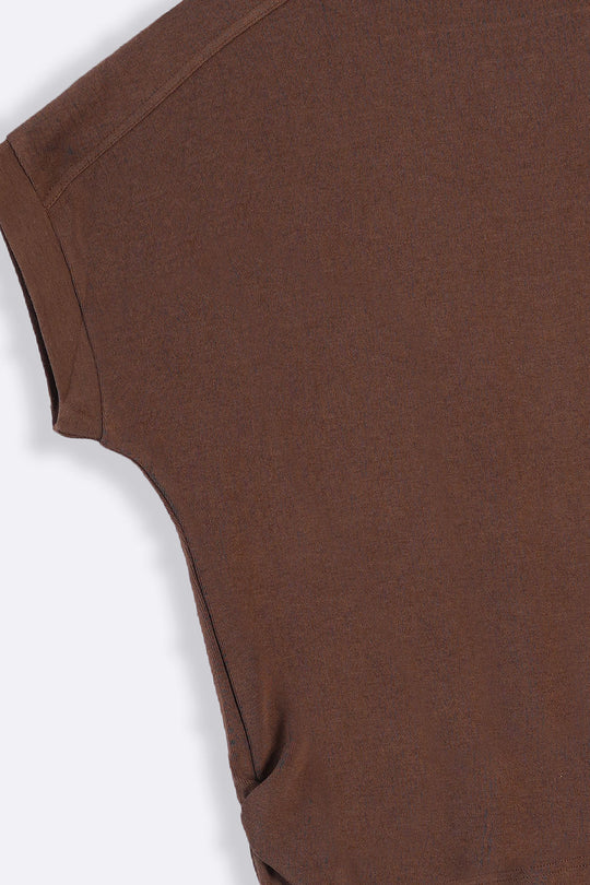 BROWN FUNNEL NECK KNIT TOP
