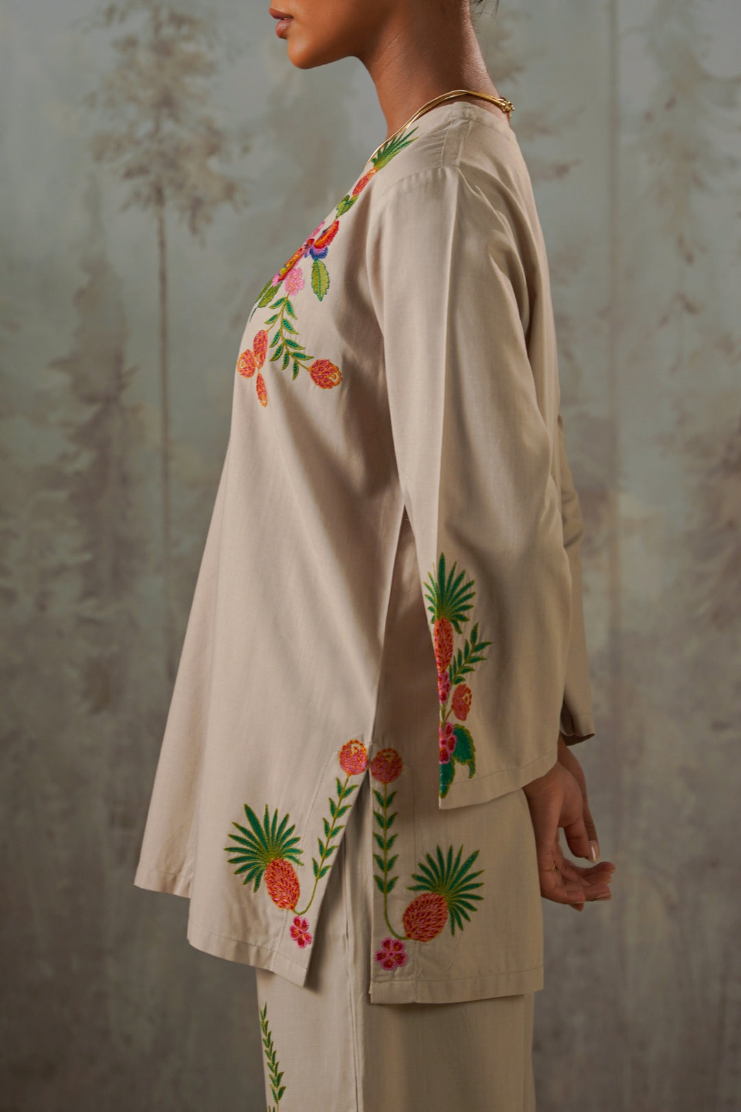 BEIGE TROPICAL ESCAPE BRODERIE SHIRT