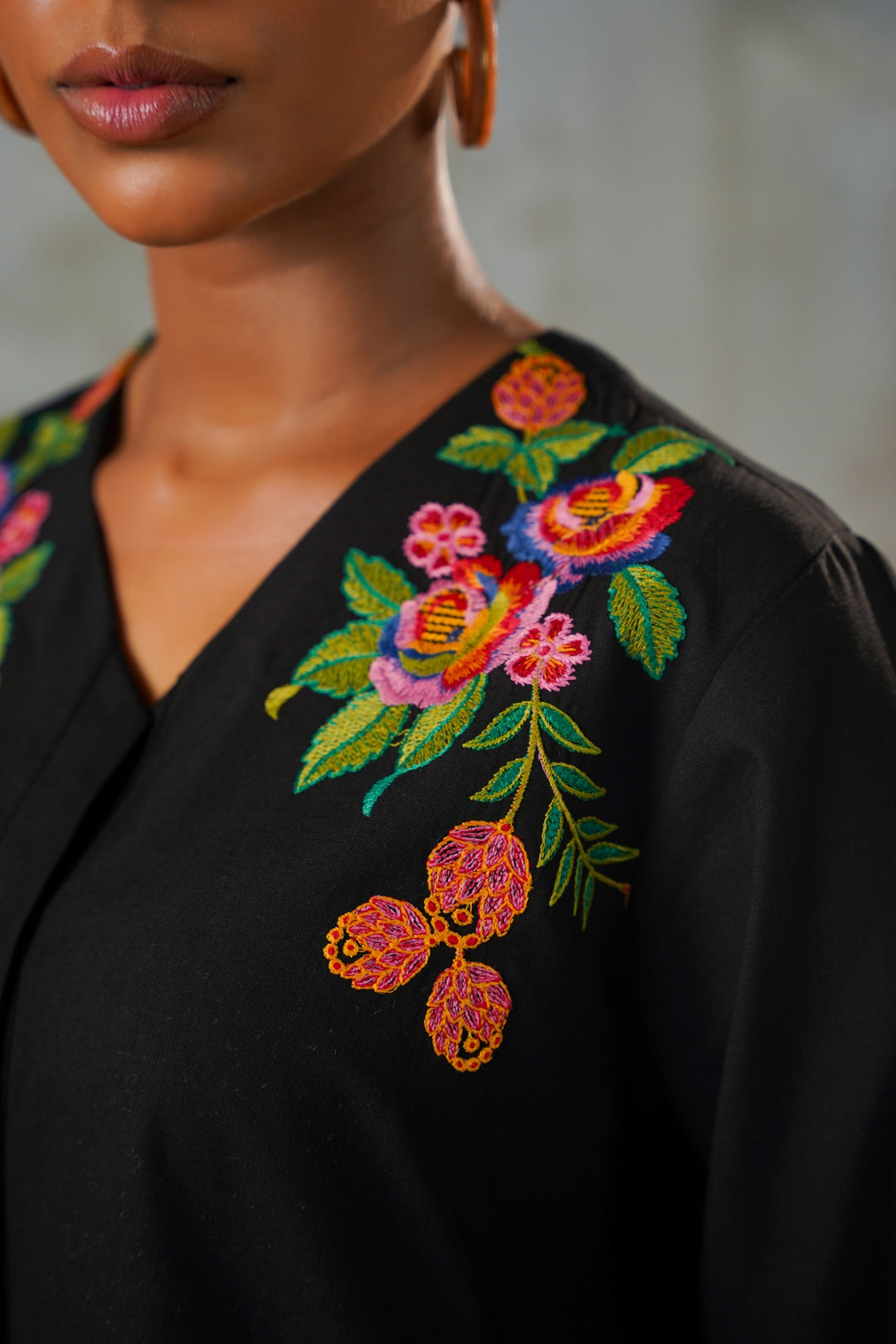 BLACK TROPICAL ESCAPE BRODERIE SHIRT
