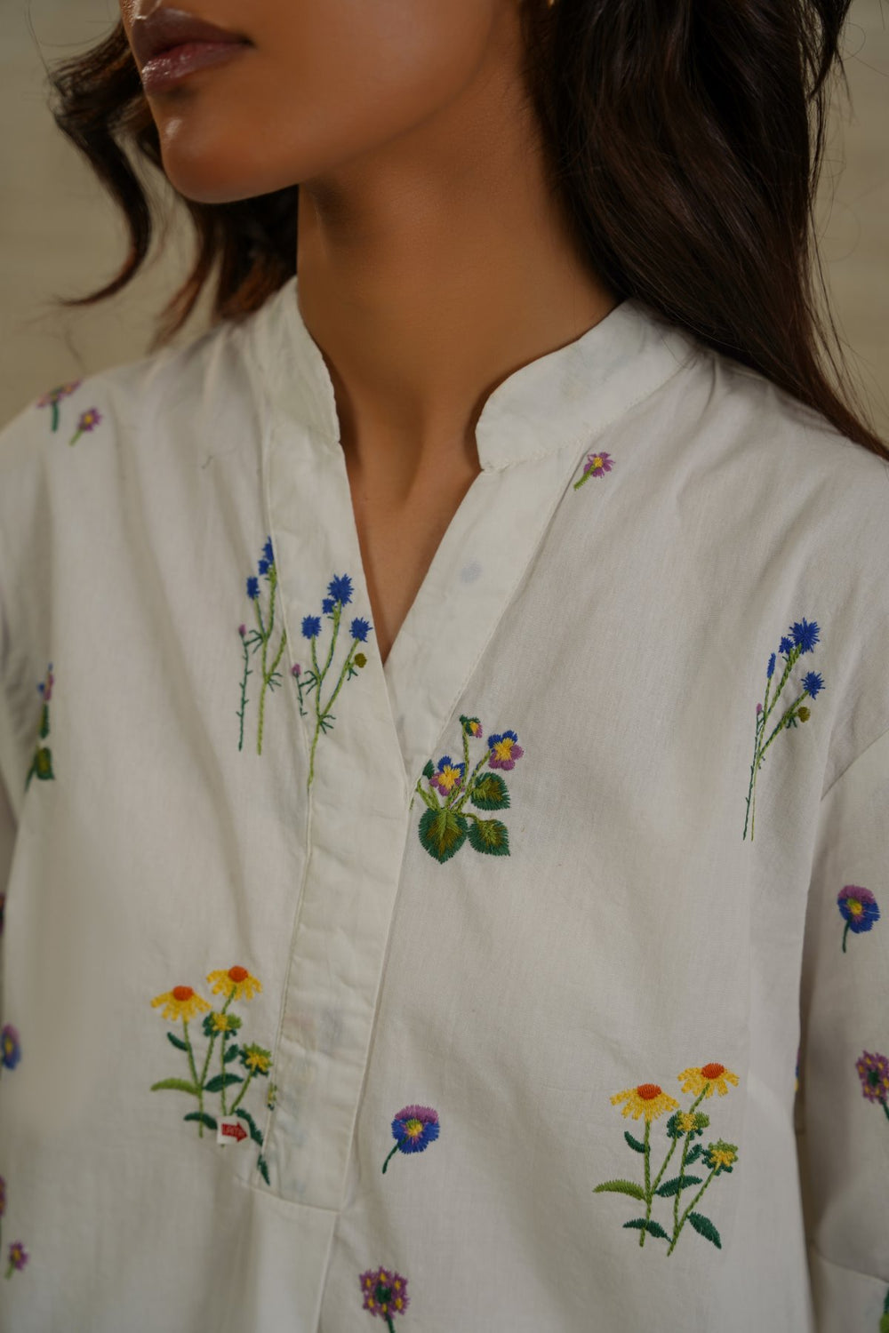 WHITE DITSY FLORAL SHIRT