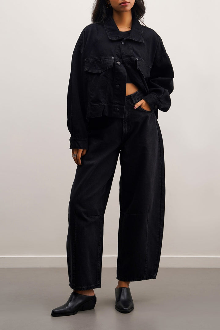 BLACK ICON BARREL JEANS