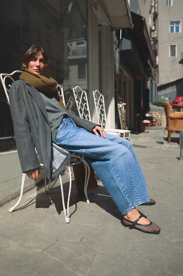 LIGHT BLUE ICON BARREL JEANS