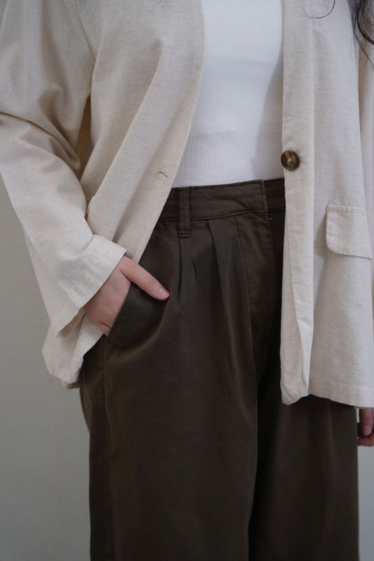 OLIVE HIGH WAISTED MOM PANTS