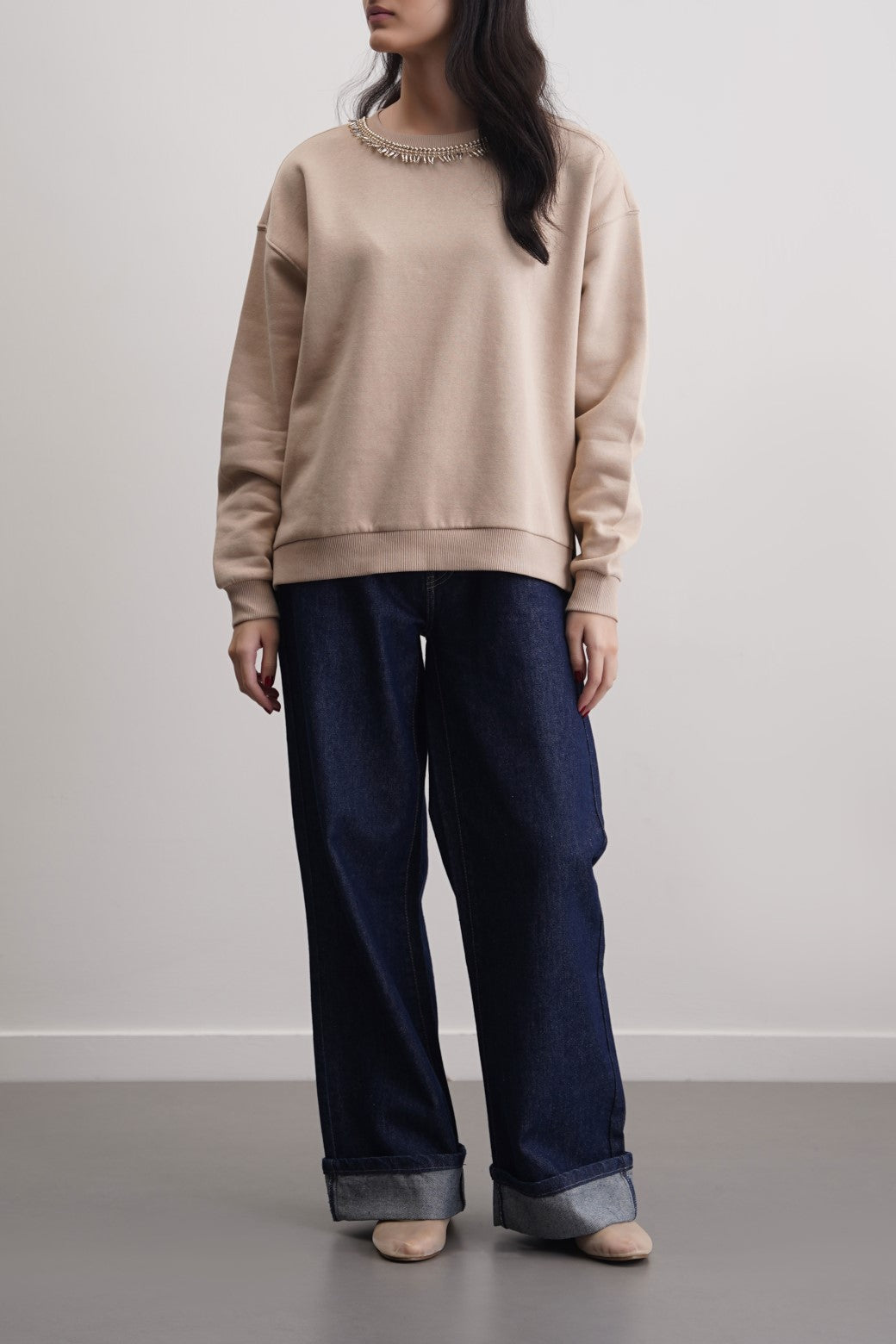 BEIGE COMFY BEADED SWEATSHIRT