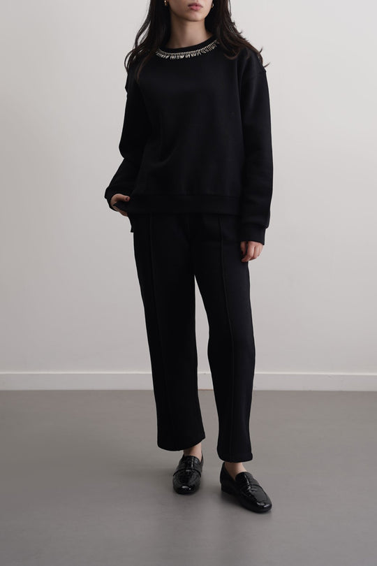 BLACK COMFY BEADED SWEATSHIRT