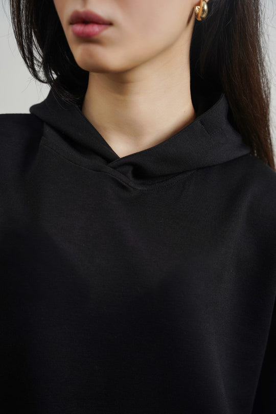 BLACK CROPPED NEOPRENE HOODIE