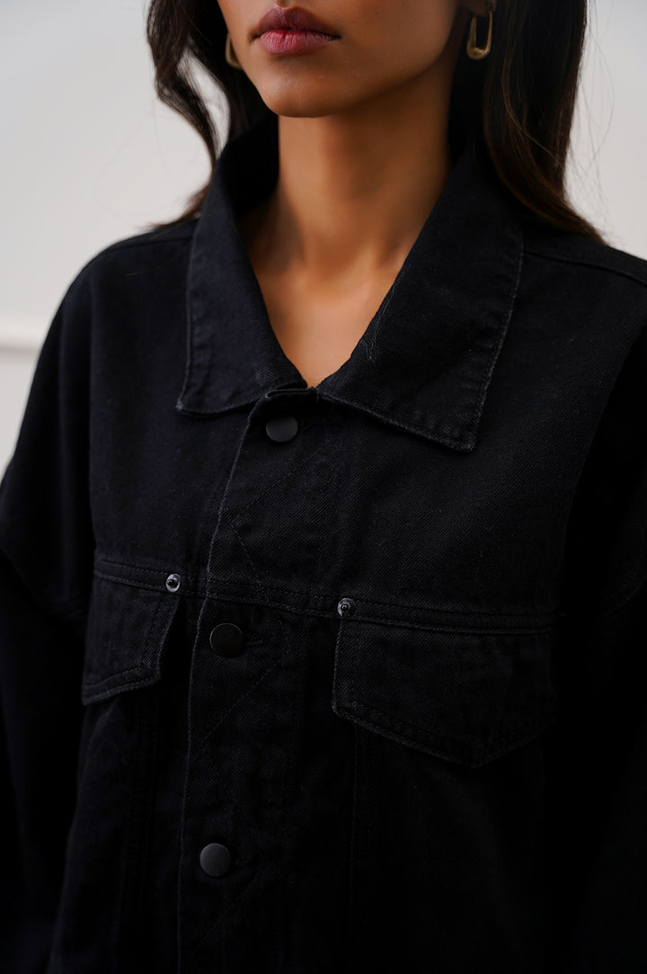 BLACK DENIM OVERSIZED JACKET