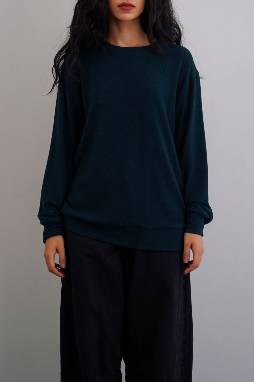 BASIC SWEATSHIRTS