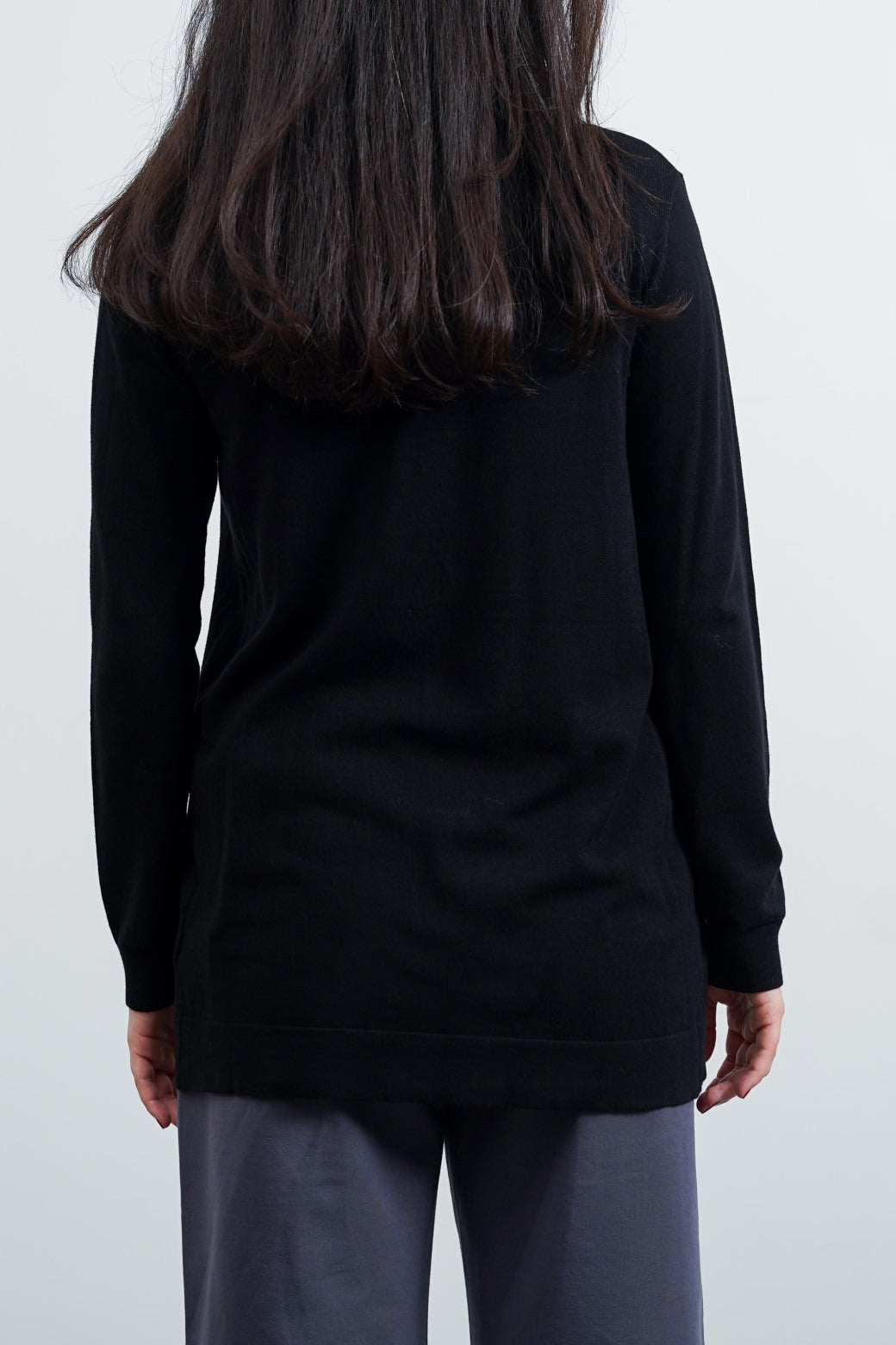 BLACK LIGHTWEIGHT DAILY CARDIGAN