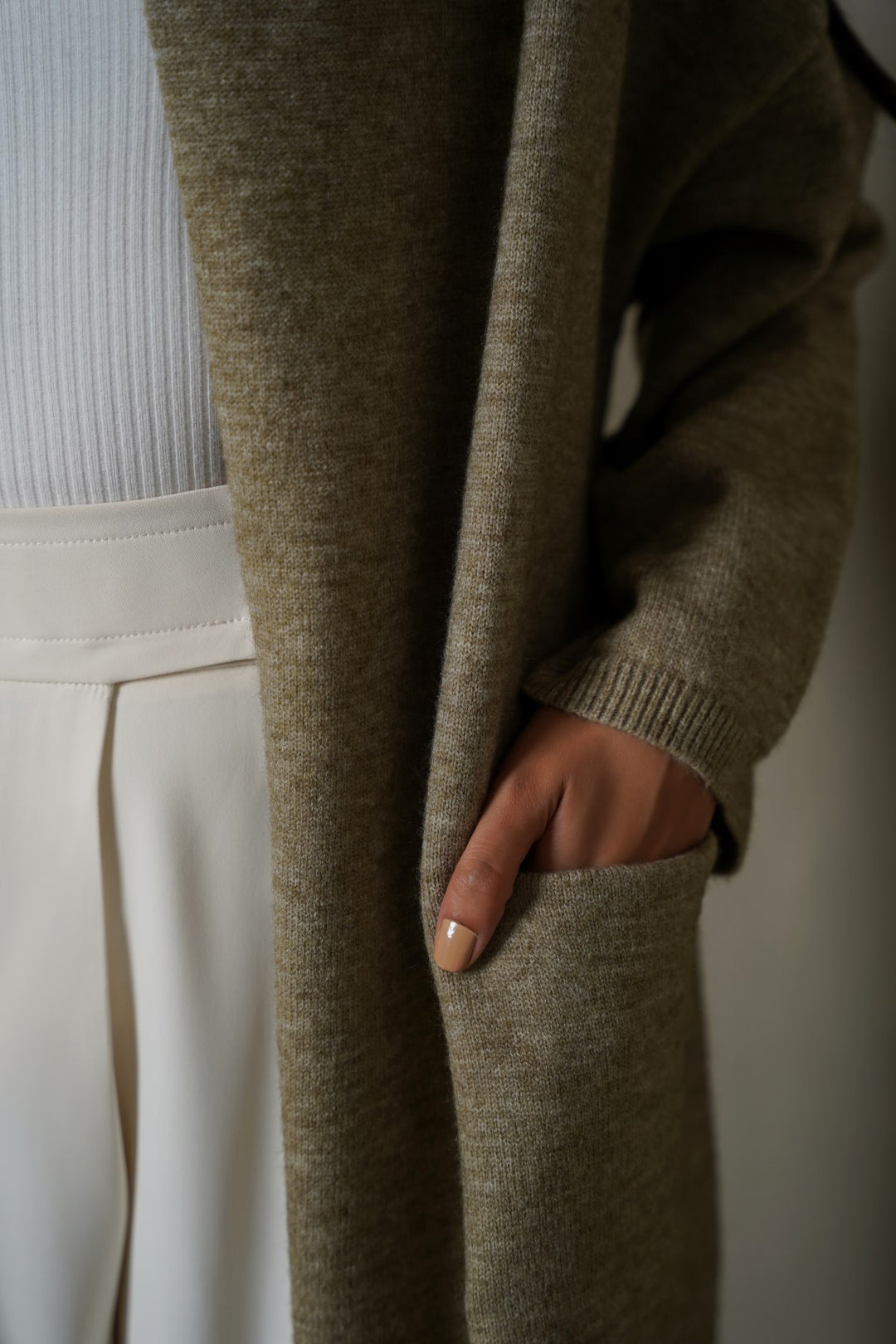 THE MOM CARDIGAN